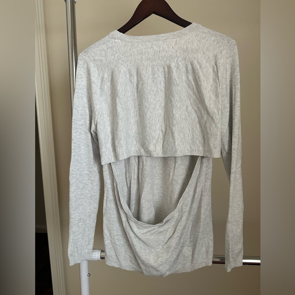 Women’s Fabletics Top - Picture 4 of 4